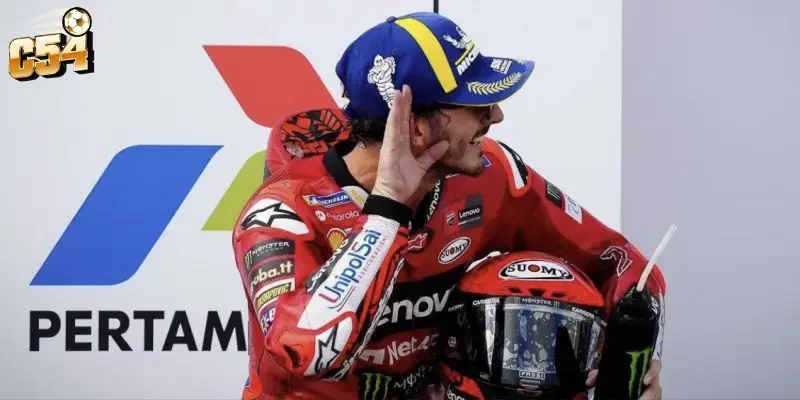Cá cược đua xe MotoGP C54 - Bí quyết soi kèo tốc độ từ chuyên gia 